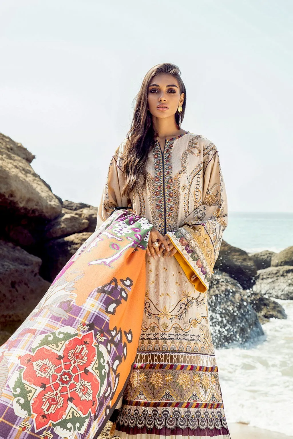 Baroque Khaddar Winter Collection – BEACH BLOOM