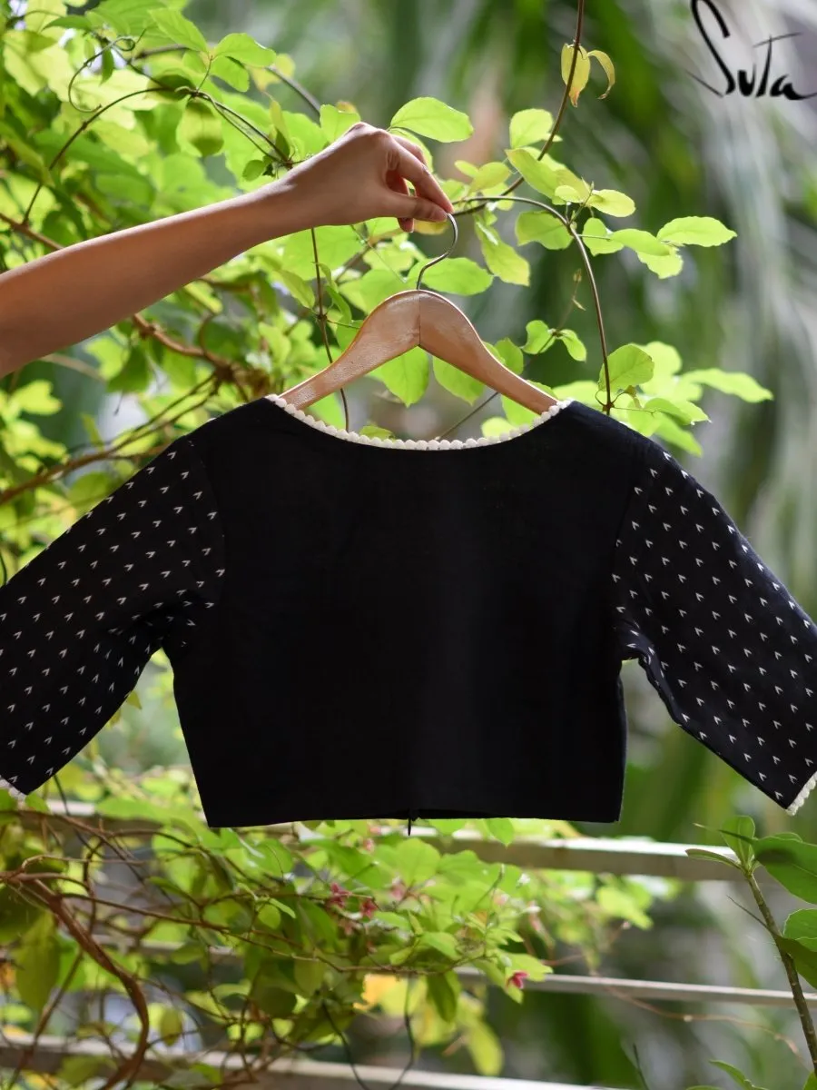 Black Lacy roads ( Blouse )