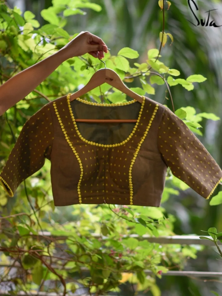 Brown Lacy roads ( Blouse )