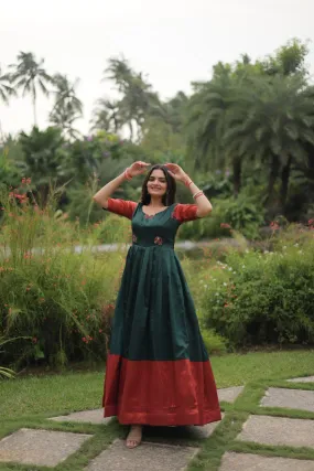 Elegant Banarasi Jacquard Silk Green Gown with Textured Weave