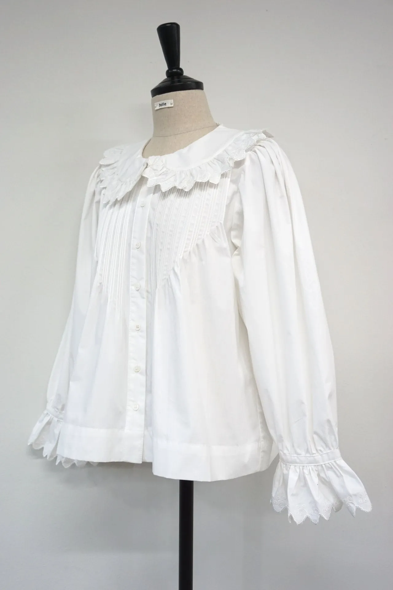 RUFFLE SHAWL COLLAR COTTON BLOUSE